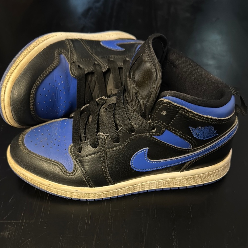 Jordan 1 Kids Sneakers Black and Blue